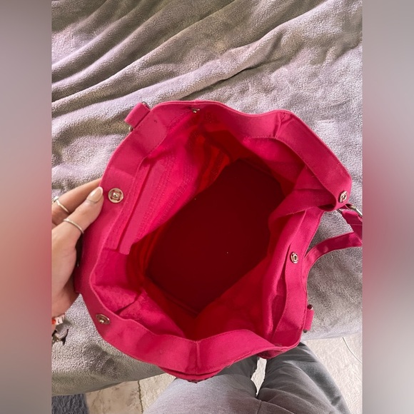 Victoria's Secret Pink Sequin Tote Bag with Shimmering Stripes - Picture 4 of 4